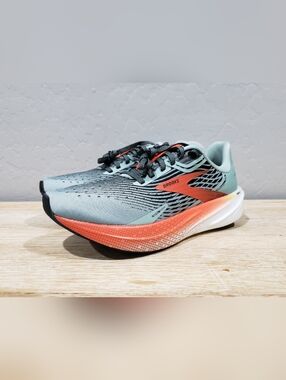 NWOT! BROOKS Women's Hyperion Max Running Shoes (8M) Green/Burnt Orange